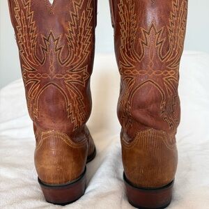 Lucchese Tan Leather Western Boots with Intricate Stitching